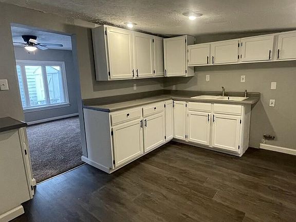 5th image of 2228 Liberty St