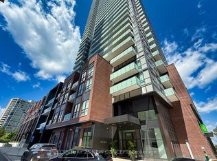 4130 Parkside Village Dr #3809, Mississauga, ON L5B 0L7
