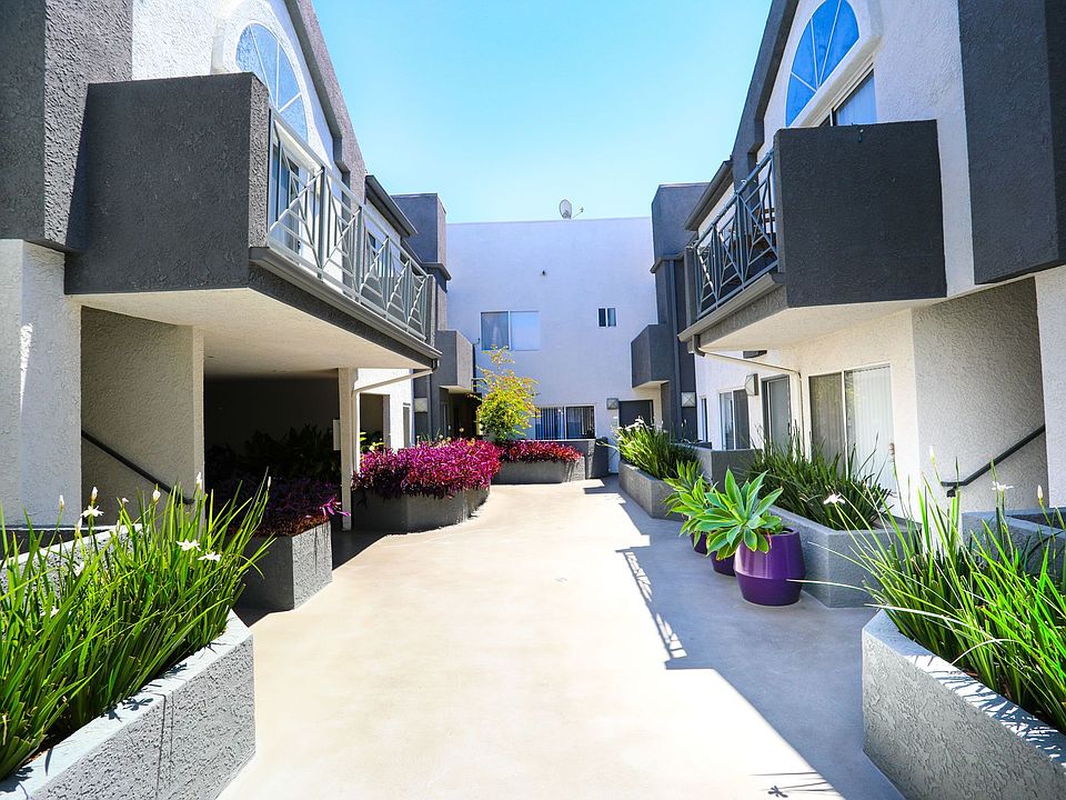 Building Photo 5
