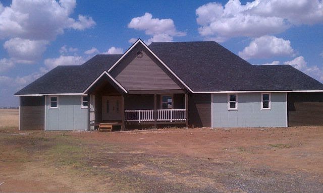 Country living just minutes from city