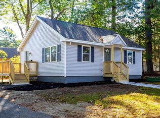 7 Groveland St, Ayer, MA 01432