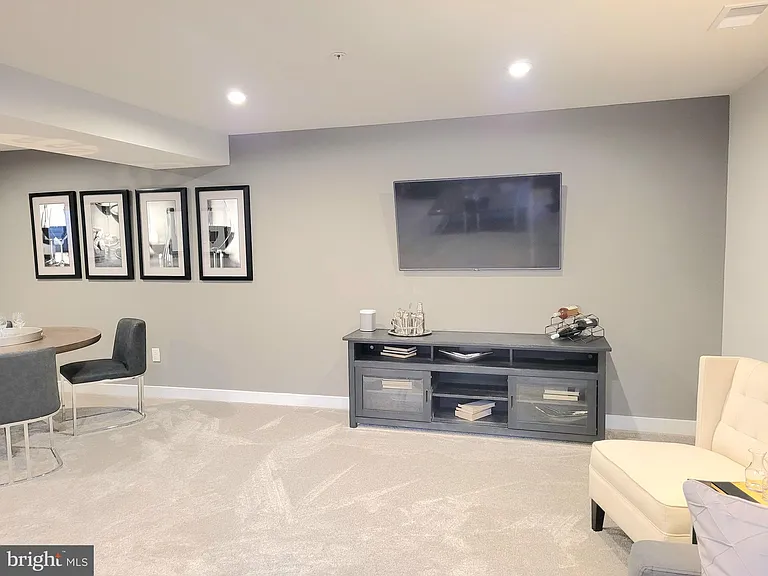 830 Fountain Trl — Photo 25