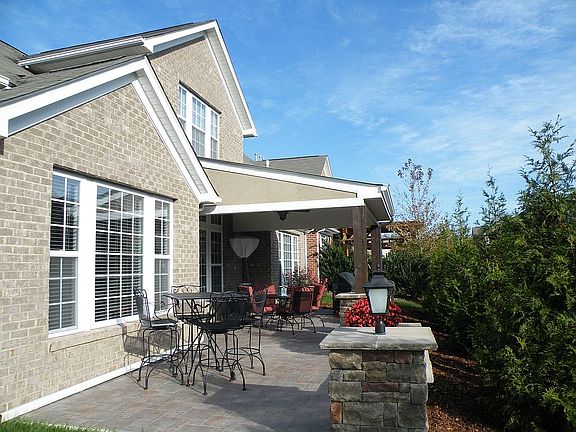 Private Porch & Patio