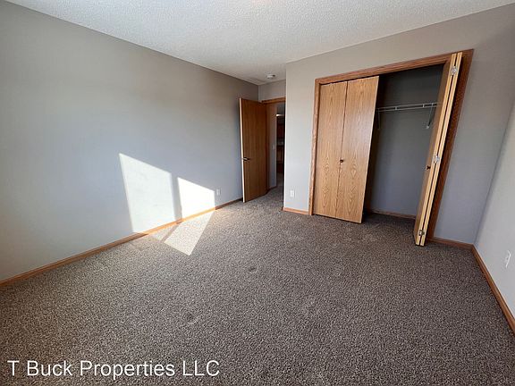2nd image of 1563B Gunston Dr #1563-B