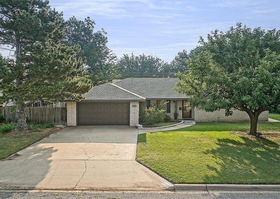 1st image of 2544 Aspen Dr