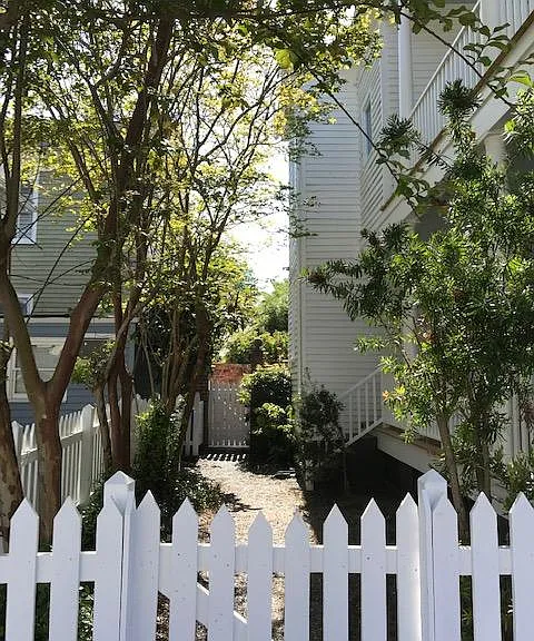 7 Perry St — Photo 4