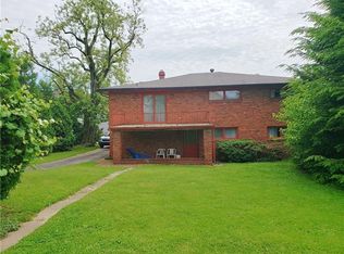 925 Nixon Ave, Indiana, PA 15701