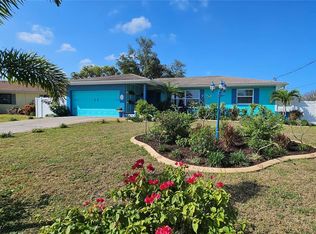 624 Jamaica Cir E, Apollo Beach, FL 33572