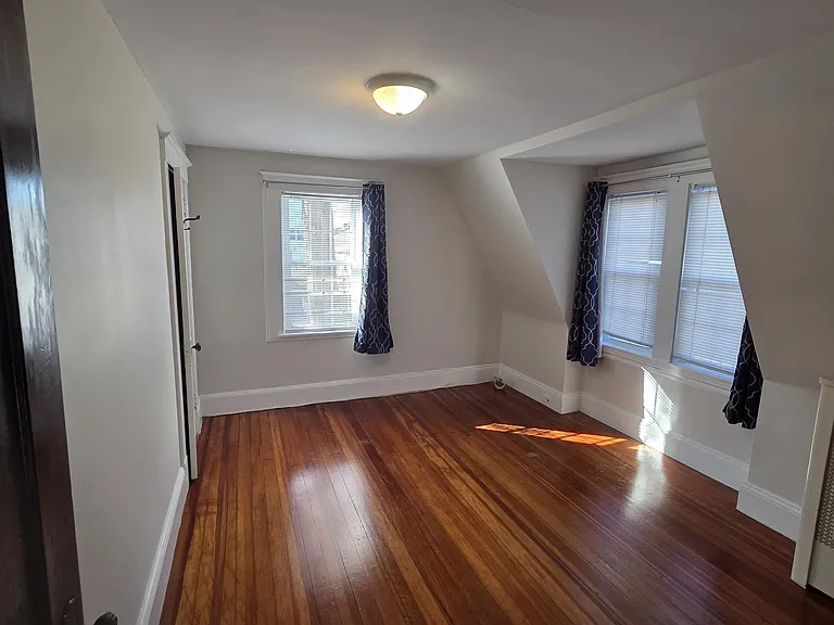 221 Metropolitan Ave #221 — Photo 9
