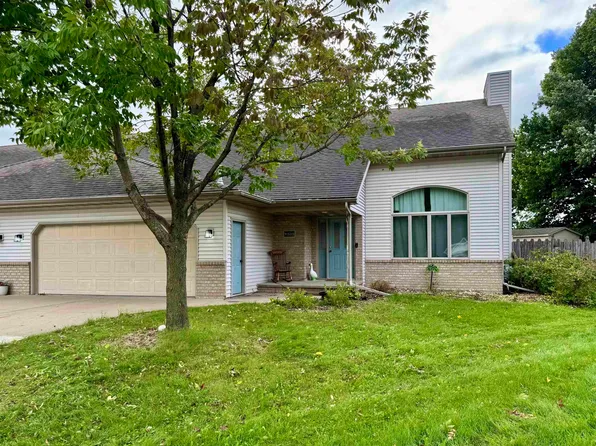 W3215 Westowne Ct, Appleton, WI 54915