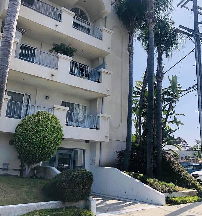 1st image of 2332 Wellesley Ave APT 104