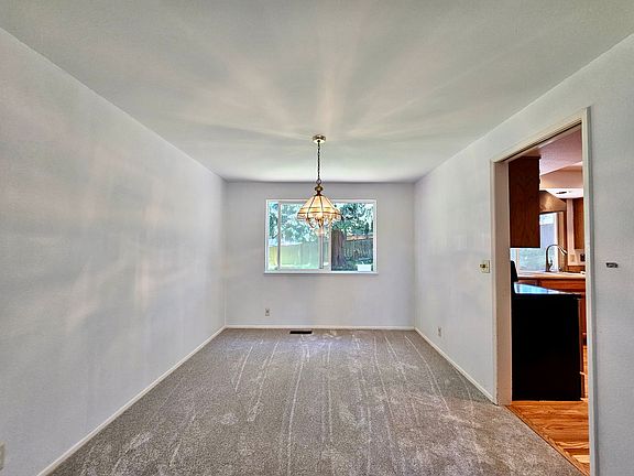 5th image of 14912 SE 46th Pl