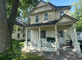 2212 6th St NE #1, Minneapolis, MN 55418