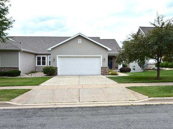 2nd image of 1816 Dondee Rd