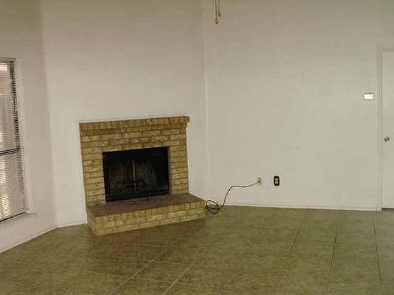 2nd image of 3043 Gregory Ln