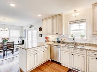 1864 Farm View Dr, Pt Washington, WI 53024