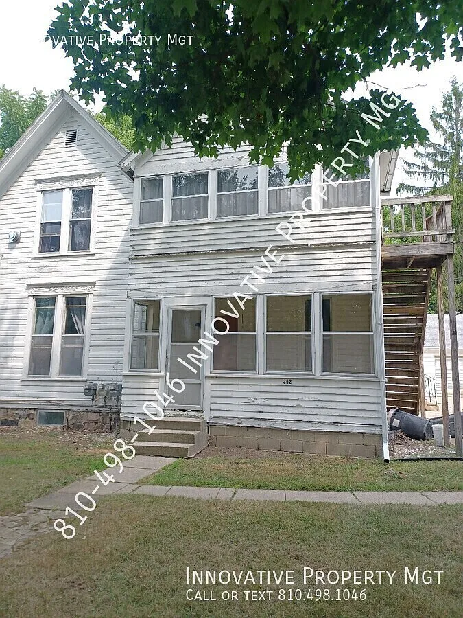 Large 3-bedroom multi-dwelling unit located in Clio! — Photo 3