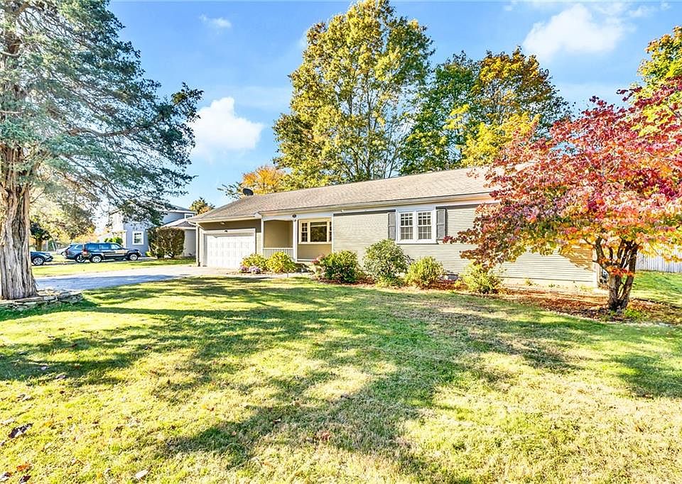 210 New Meadow Rd, Barrington, RI 02806 Zillow