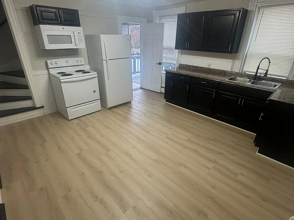 30 Parker St #1R