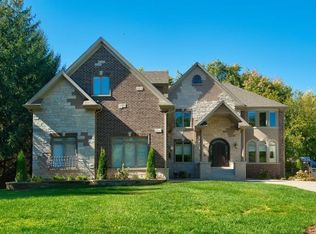 1414 S Richmond Ave, Willowbrook, IL 60527