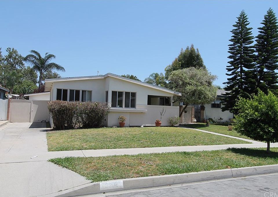 1st image of 3302 Senasac Ave
