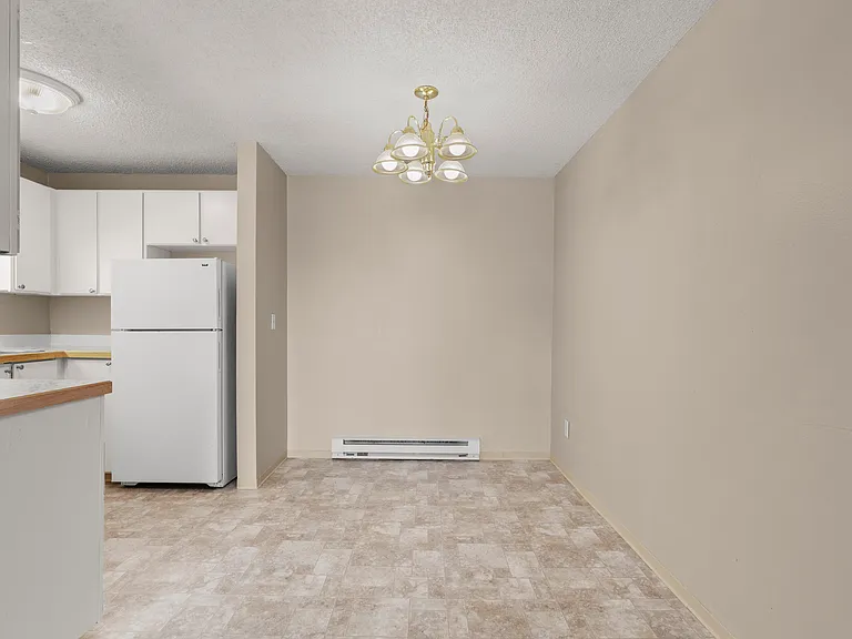 Riviera Apartments Northgate — Photo 13