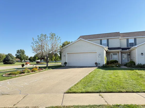 3901 Balmoral Dr, Champaign, IL 61822