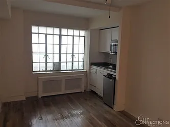 Rented by City Connections Realty