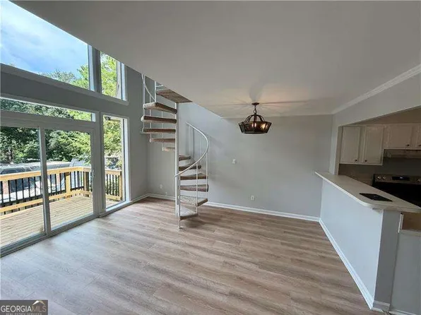 77 Adrian Pl NW, Atlanta, GA 30327