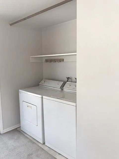 Washer/Dryer in den.