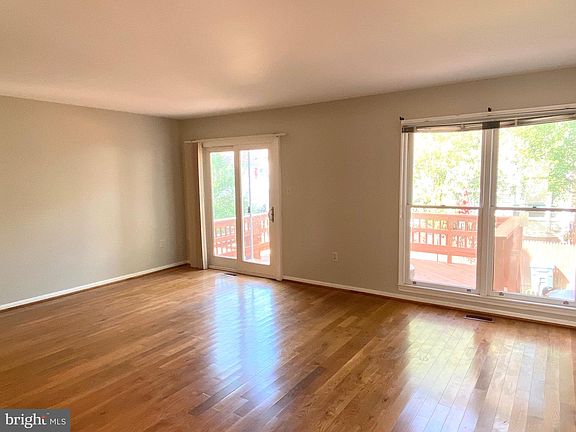 3rd image of 11755 Critton Cir
