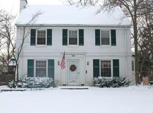 13959 Edgewater Dr, Lakewood, OH