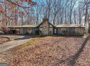 616 N Point Cir, Hartwell, GA 30643