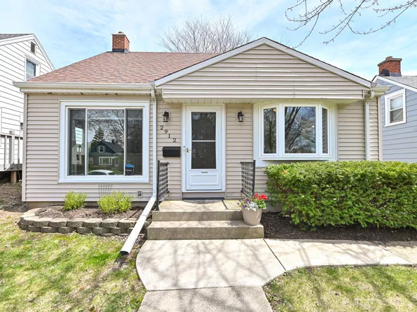2912 North 89th STREET, Milwaukee, WI 53222