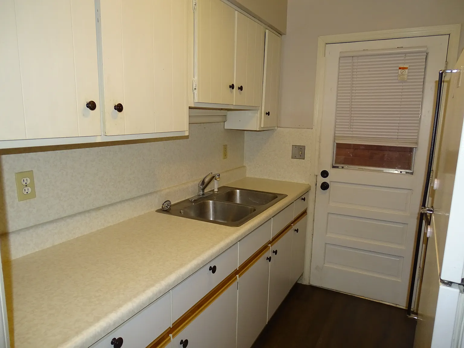 2 bed, $795 — Photo 3