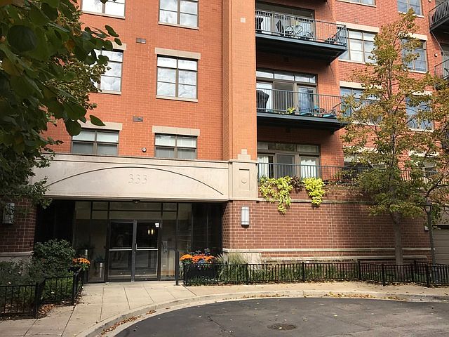 1st image of 333 N Jefferson St APT 203