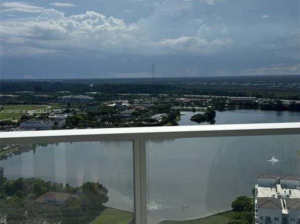 2000 Metropica Way #2503