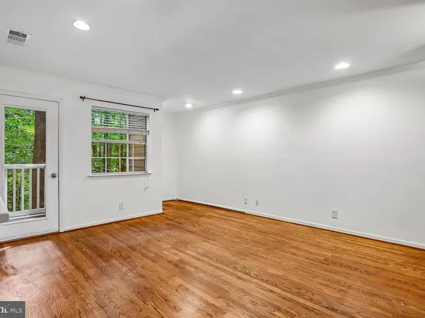 10707 Hampton Mill Ter #407, Rockville, MD 20852