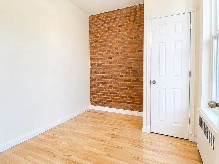 710 Amsterdam Ave #3C — Photo 7