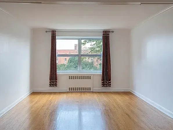 147-31 38th Ave #56, Flushing, NY 11354