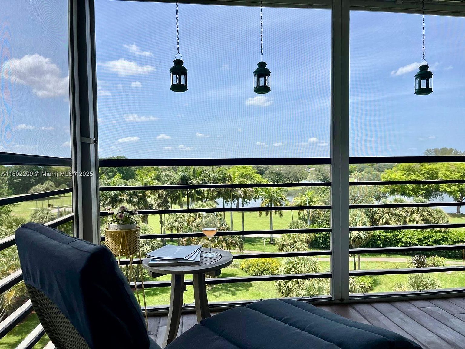 900 Saint Charles Pl APT 621