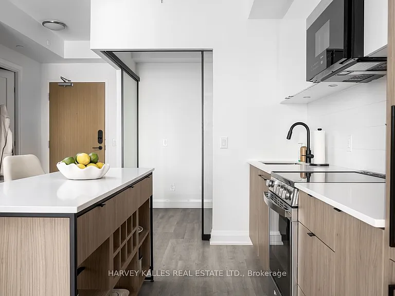 2369 Danforth Ave #710 — Photo 10