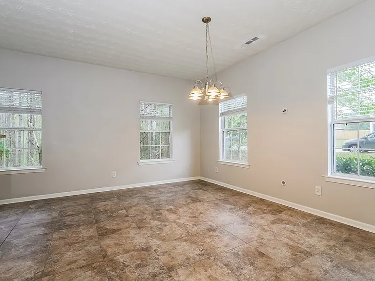 4080 Robin Cir — Photo 8
