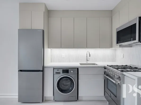 51 Jane Street image 1 of 5