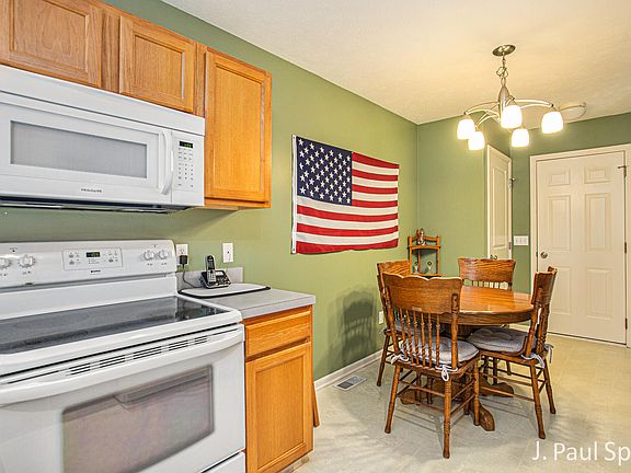 4th image of 7515 Navajo Valley Dr SW
