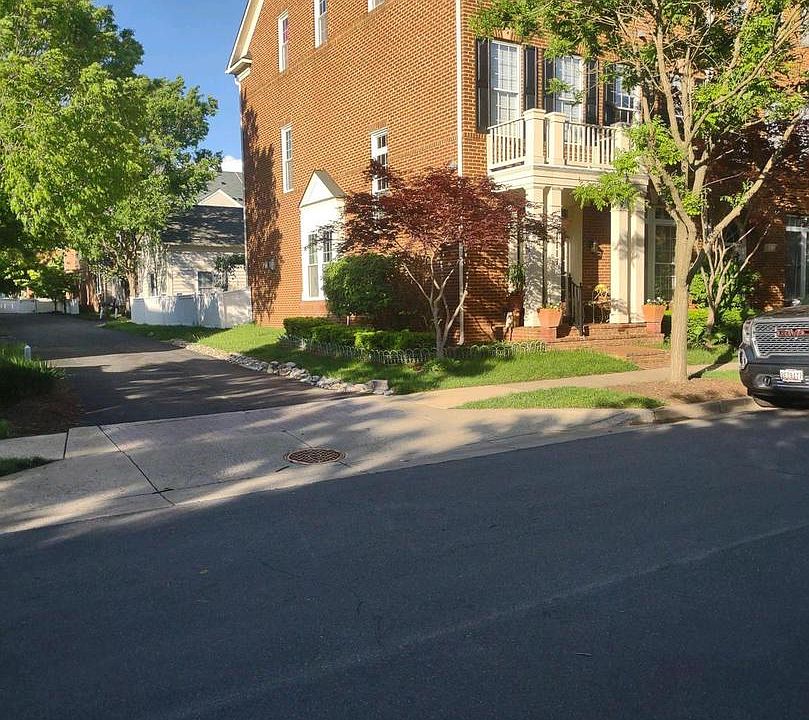 1st image of 1117 Crestfield Dr