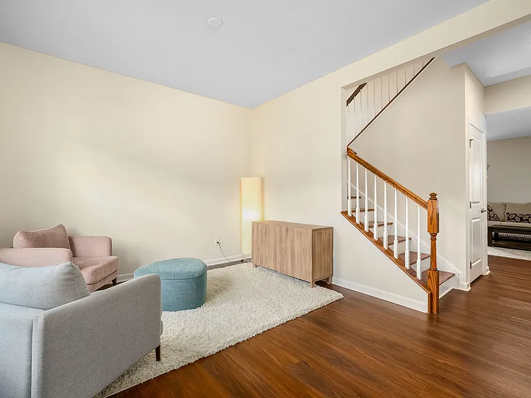 111 Pinevalley Dr — Photo 9