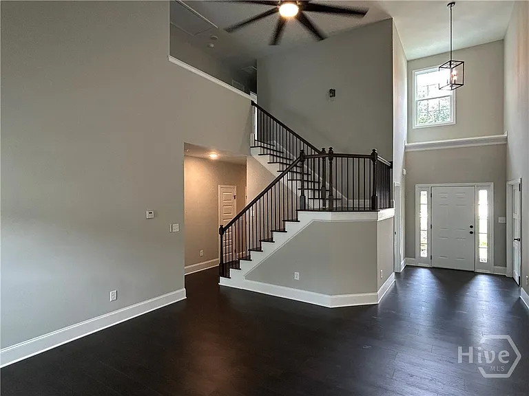 205 Solihull Ln — Photo 11