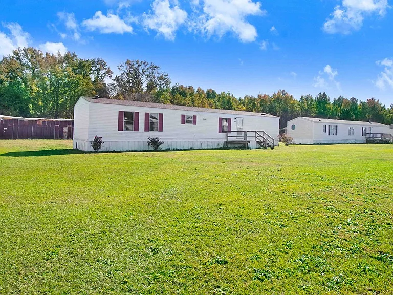 406 Little Dove Rd — Photo 2