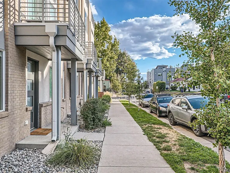 2416 Eliot St — Photo 27